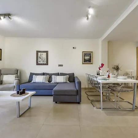 Guzman - Marjaleta Apartment